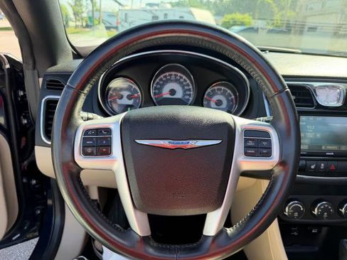 Used 2014 Chrysler 200 Limited FWD image 13