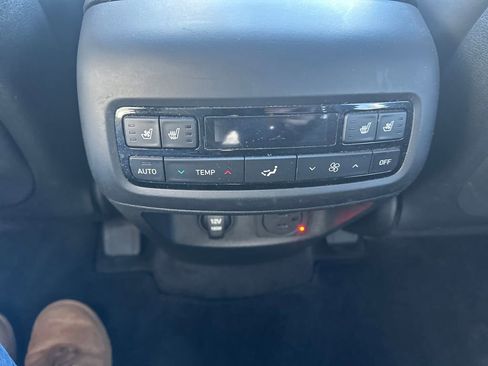 Used 2021 Hyundai Palisade Limited image 30