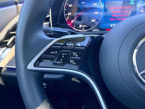 Used 2025 Mercedes-Benz E 350 4MATIC Sedan image 20