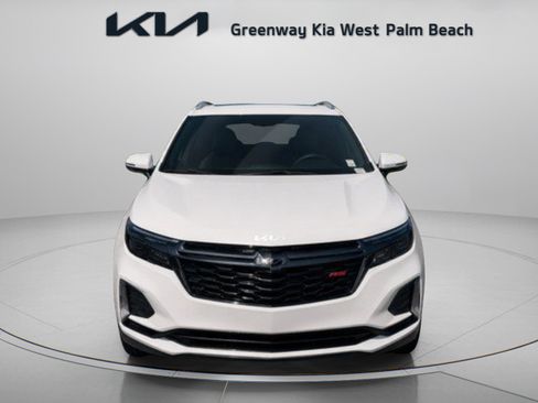 Used 2023 Chevrolet Equinox RS w/ RS Leather Package FWD image 2