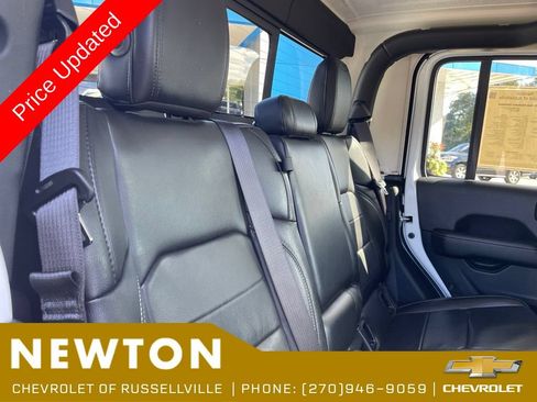 Used 2020 Jeep Gladiator Overland AWD/4WD image 26