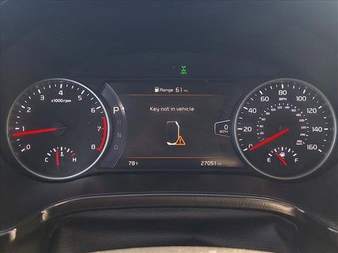 Used 2023 Kia Seltos SX w/ SX Sunroof Package image 11