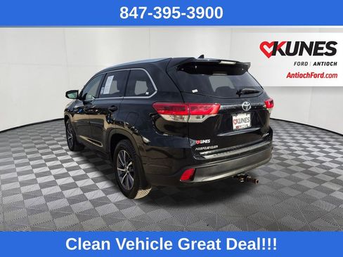 Used 2018 Toyota Highlander XLE image 5