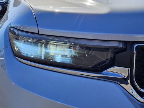 New 2024 Jeep Grand Cherokee Laredo X w/ Luxury Tech Group I image 4