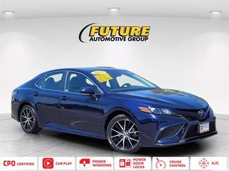 Certified 2022 Toyota Camry SE image 1