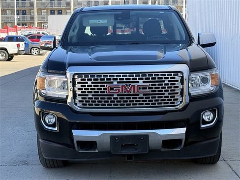 Used 2020 GMC Canyon Denali image 6
