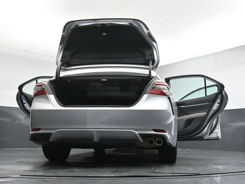 Used 2023 Toyota Camry SE image 29