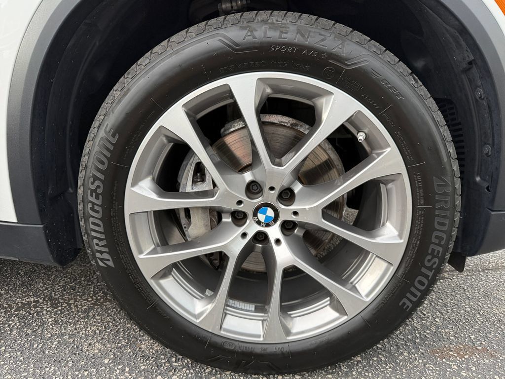 Used 2026 BMW X5 xDrive40i AWD/4WD image 18
