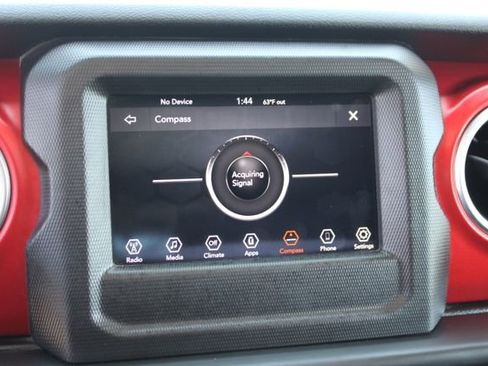 Used 2018 Jeep Wrangler Unlimited Rubicon AWD/4WD image 30