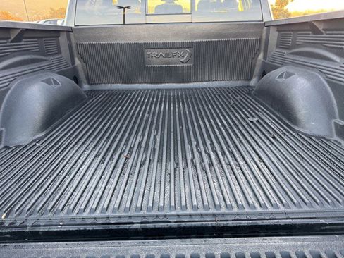 Used 2019 RAM 1500 Big Horn image 8