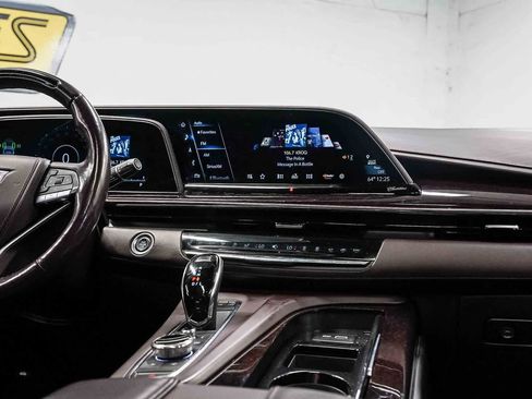 Used 2023 Cadillac Escalade ESV Premium Luxury Platinum w/ LPO, Radiant Package AWD/4WD image 13