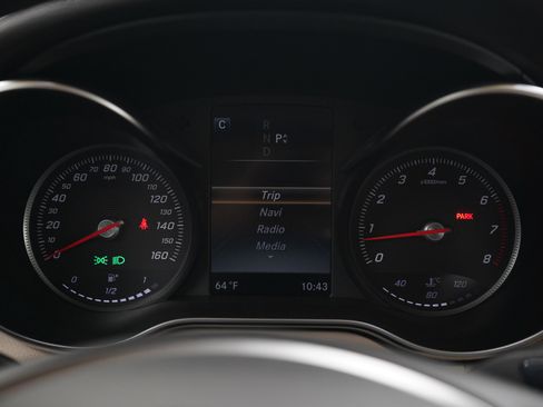 Used 2017 Mercedes-Benz C 300 4MATIC Sedan image 23