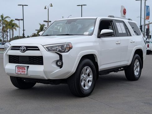 Used 2024 Toyota 4Runner SR5 RWD image 12