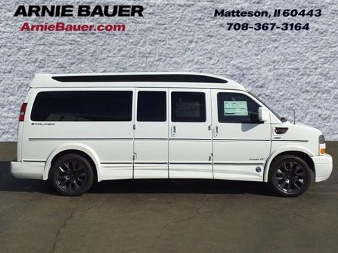 New 2025 GMC Savana 2500 Extended w/ Driver Convenience Package image 6