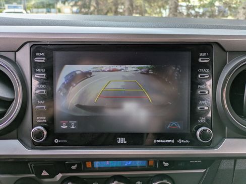 Used 2023 Toyota Tacoma Limited image 14