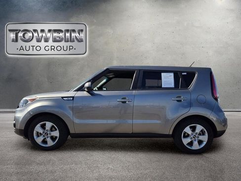 Used 2017 Kia Soul FWD image 8