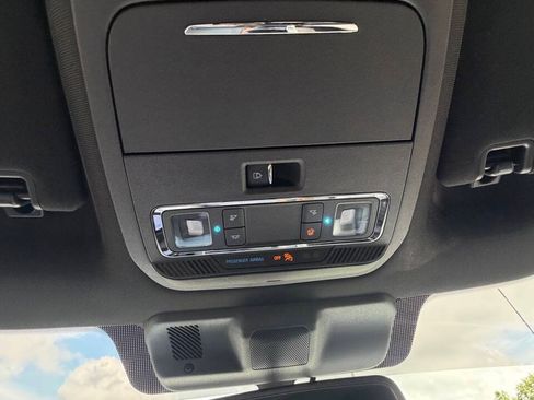 Used 2024 Ford F150 Platinum AWD/4WD image 36