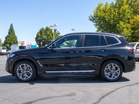 Used 2023 BMW X3 xDrive30i image 4