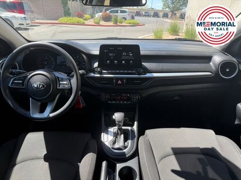 Used 2019 Kia Forte LXS FWD image 12