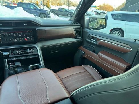 Used 2024 GMC Sierra 1500 Denali Ultimate image 50