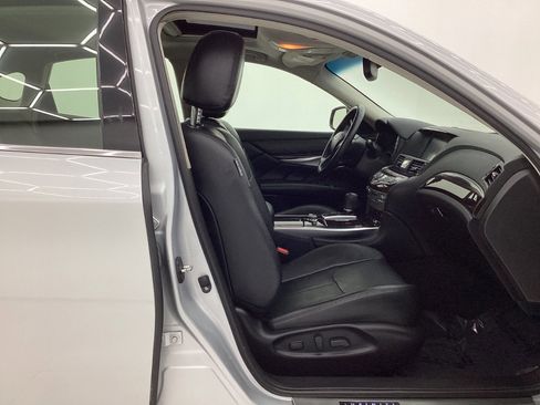 Used 2015 INFINITI Q70 3.7 image 15