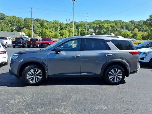 Used 2022 Nissan Pathfinder SL image 19