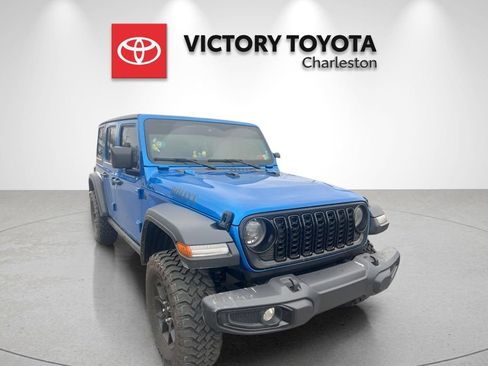 Used 2024 Jeep Wrangler Willys image 3