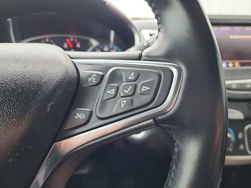 Used 2021 Chevrolet Equinox LT image 23