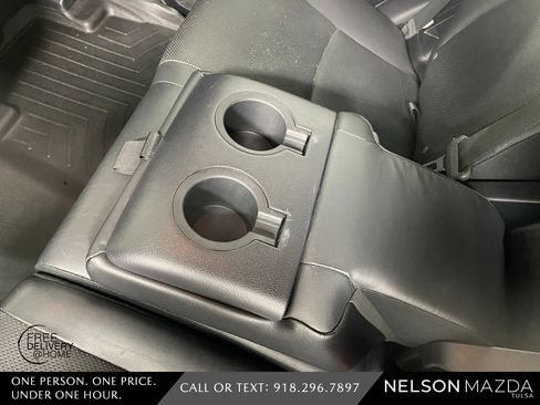 Used 2015 Toyota 4Runner Limited image 37