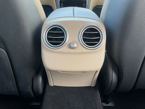 Used 2021 Mercedes-Benz C 300 Sedan image 35