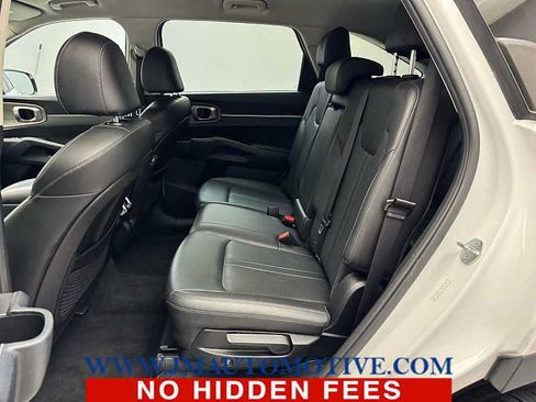 Used 2023 Kia Sorento S AWD/4WD image 14