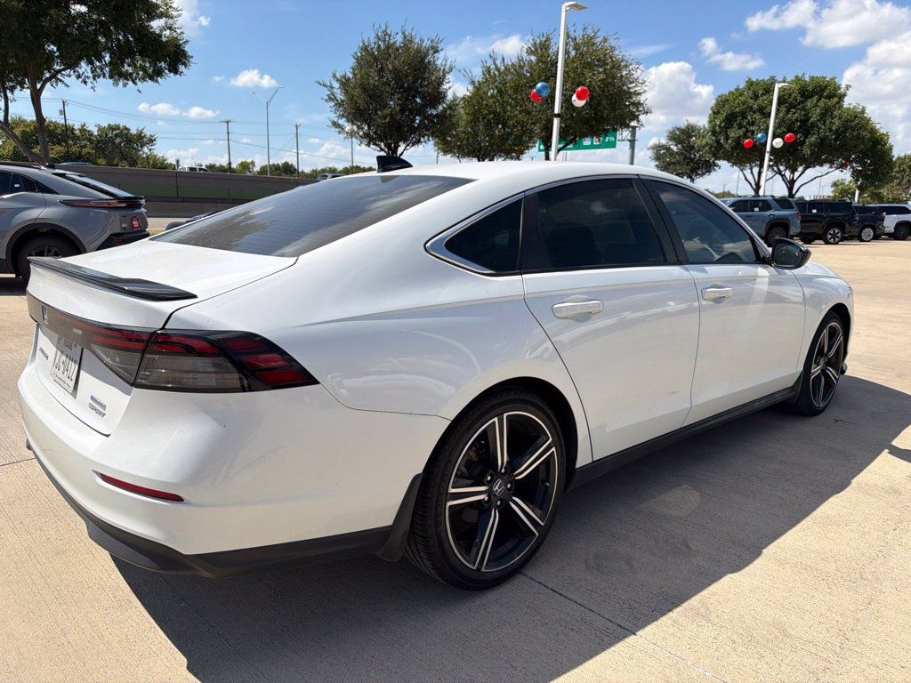 Used 2023 Honda Accord Sport image 6