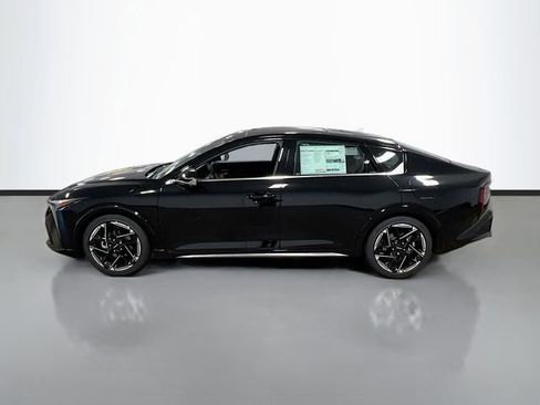 New 2025 Kia K4 GT-Line image 4