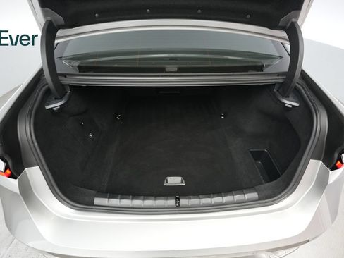 Used 2023 BMW i7 xDrive60 AWD/4WD image 8