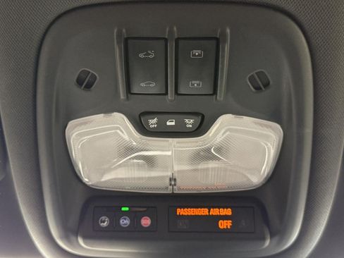 Used 2022 Chevrolet TrailBlazer RS w/ Sun and Liftgate Package AWD/4WD image 40