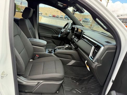 New 2026 GMC Canyon Elevation image 11