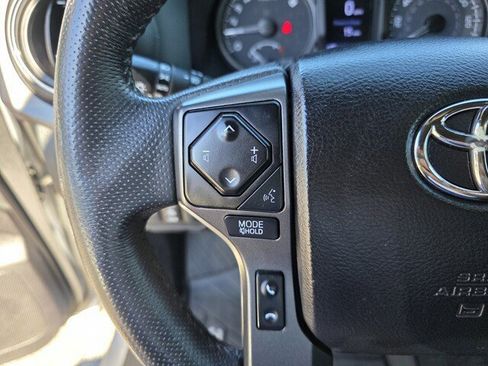 Used 2021 Toyota Tacoma TRD Sport image 19