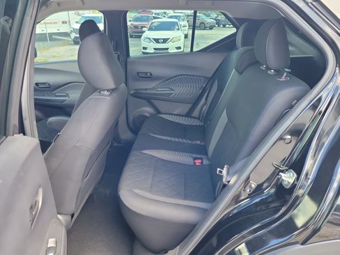 Certified 2018 Nissan Kicks S FWD image 14