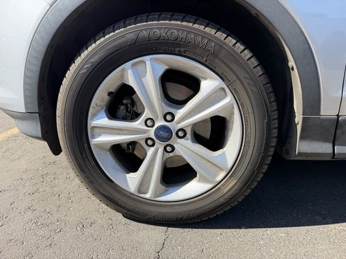 Used 2016 Ford Escape SE image 7