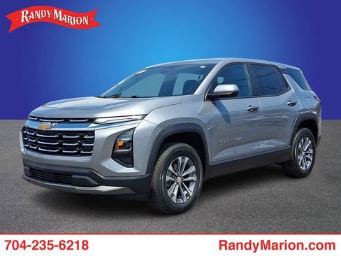 Used 2026 Chevrolet Equinox LT FWD image 1