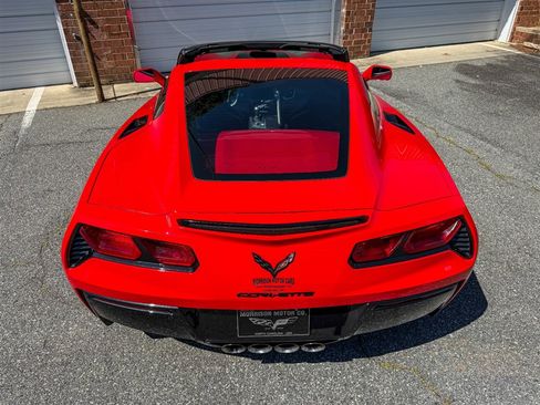 Used 2019 Chevrolet Corvette Stingray Coupe w/ Carbon Flash Badge Package RWD image 26