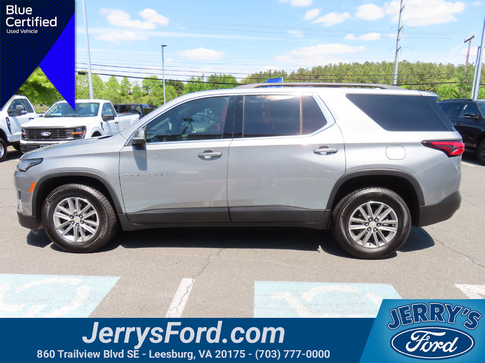 Used 2023 Chevrolet Traverse LT AWD/4WD image 9