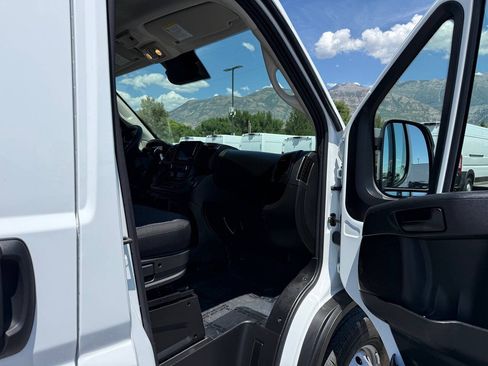 Used 2023 RAM ProMaster 3500 FWD image 16
