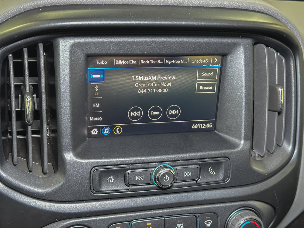 Used 2022 Chevrolet Colorado W/T AWD/4WD image 26