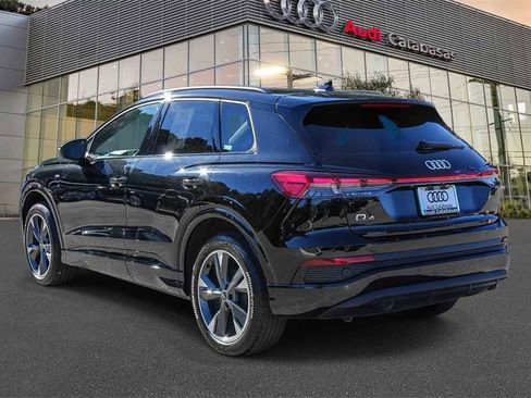 Used 2024 Audi Q4 e-tron Premium Plus image 2