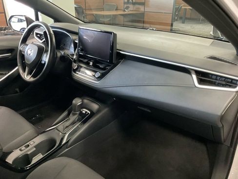 Used 2023 Toyota Corolla SE image 19