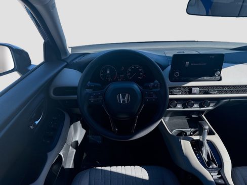 Certified 2023 Honda HR-V LX image 20