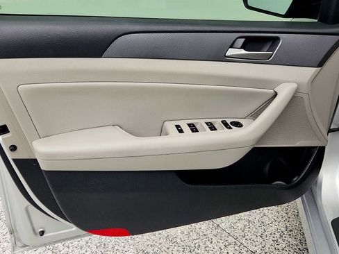 Used 2018 Hyundai Sonata SEL FWD image 10