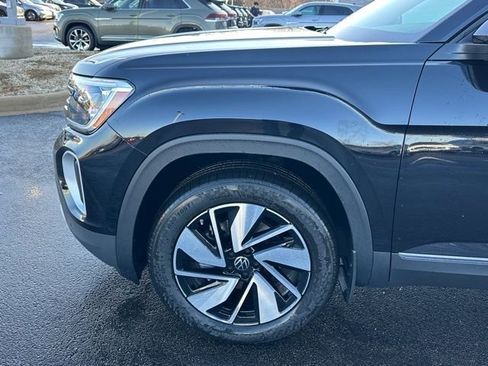 New 2026 Volkswagen Atlas SE image 7