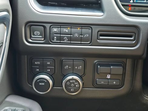 Used 2022 GMC Yukon AT4 w/ Max Trailering Package AWD/4WD image 20